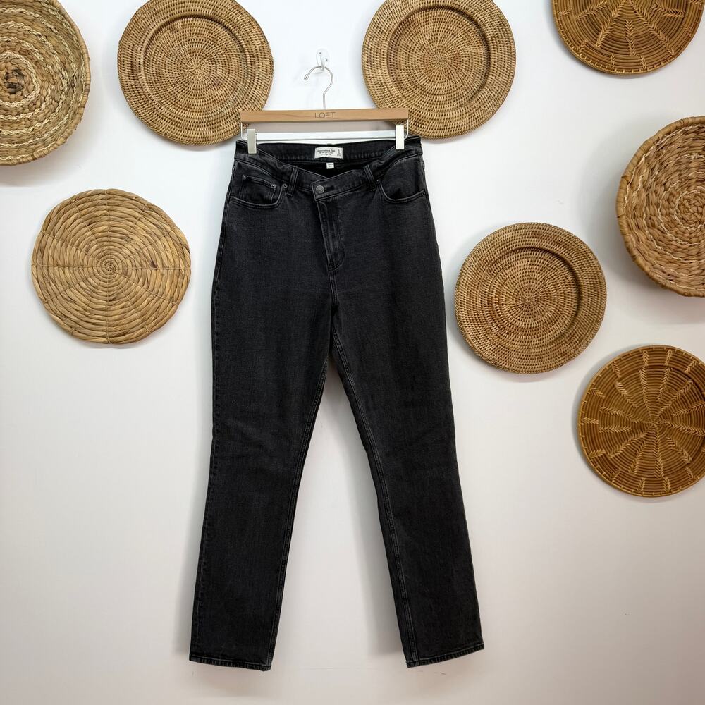 Abercrombie Curve Love The 90s Slim Straight Leg Jeans 31/12 LONG